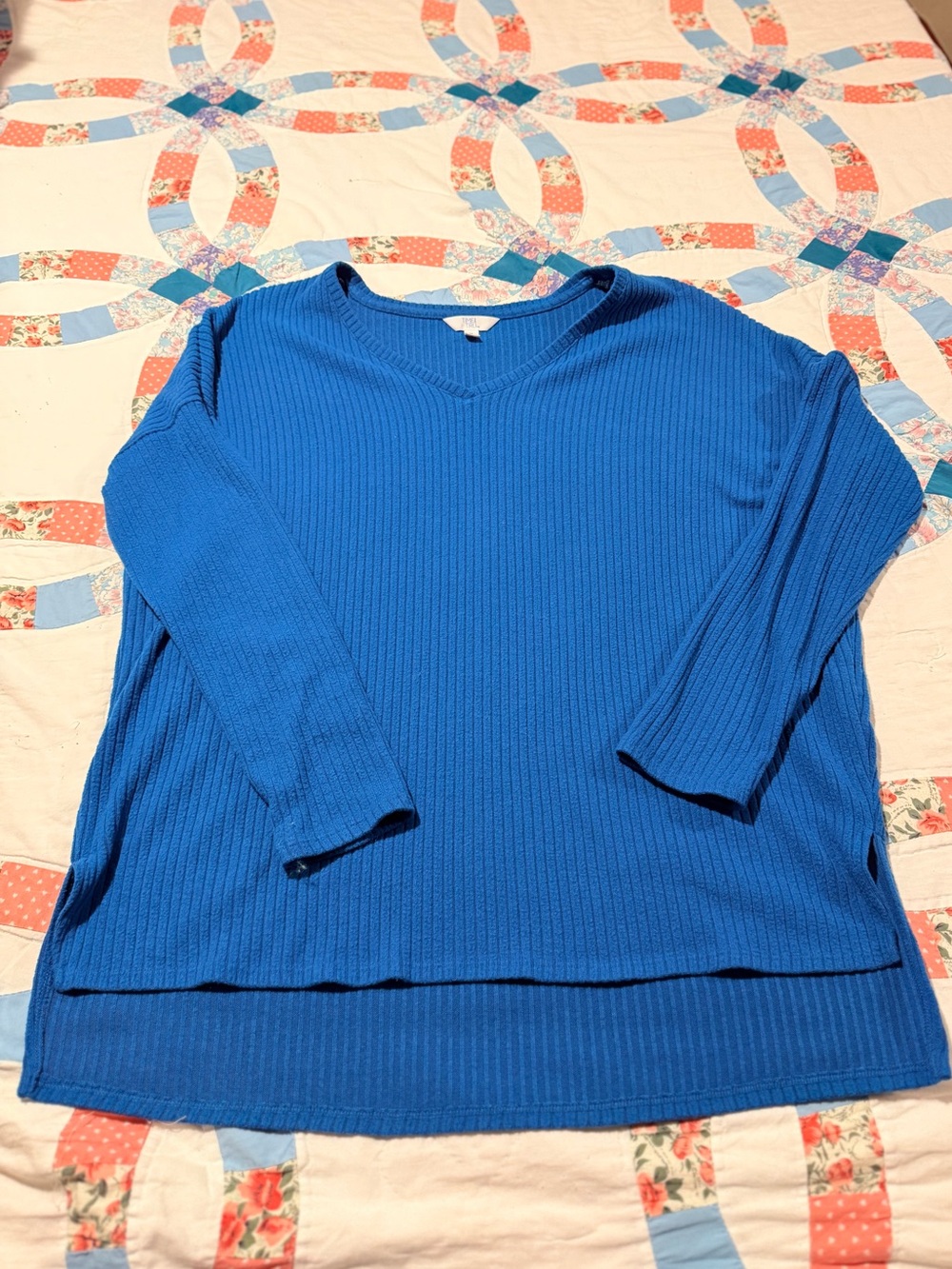 Time and Tru Royal Blue Ribbed V-Neck Pullover Sweater